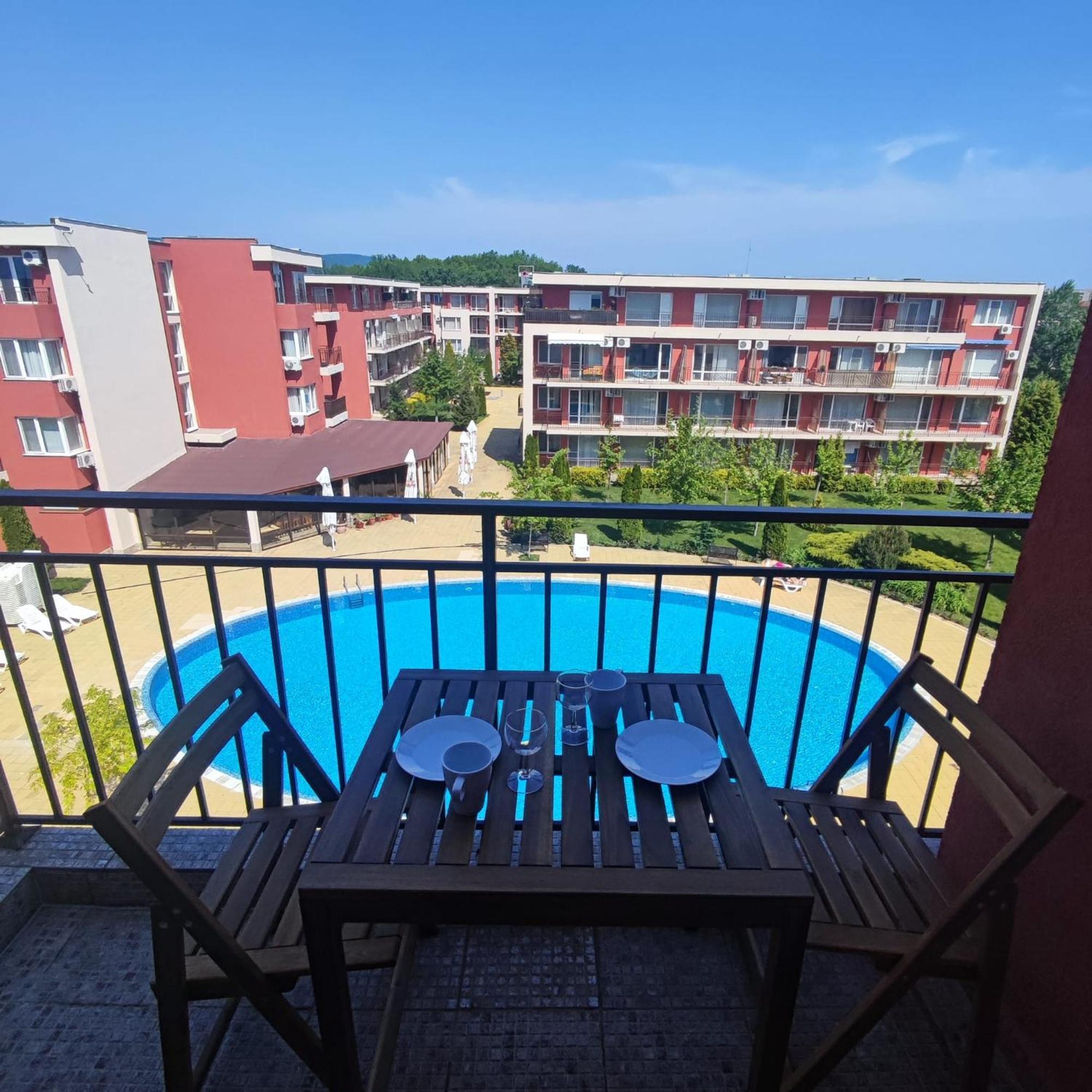 Holiday Fort Golf Club - Premium Apartments Pantai Sunny Luaran gambar